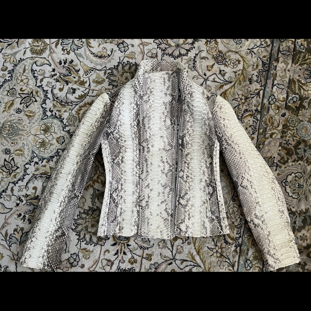 Michael Kors Collection real Snakeskin python Cream beige coat jacket s small - Picture 4 of 15